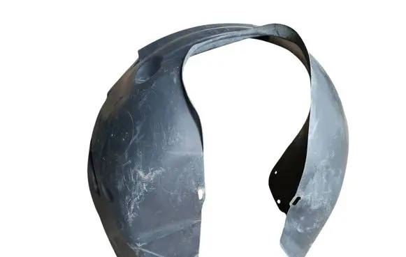 Front wheel arch liner splash guards
