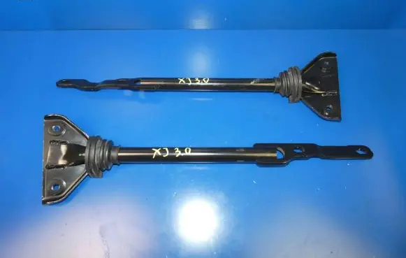Jaguar XJ X351 Front strut bar 