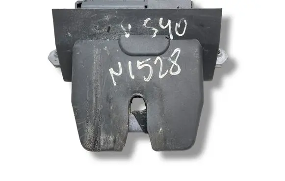 Volvo S40 Tailgate/trunk/boot lock/catch/latch 31335045
