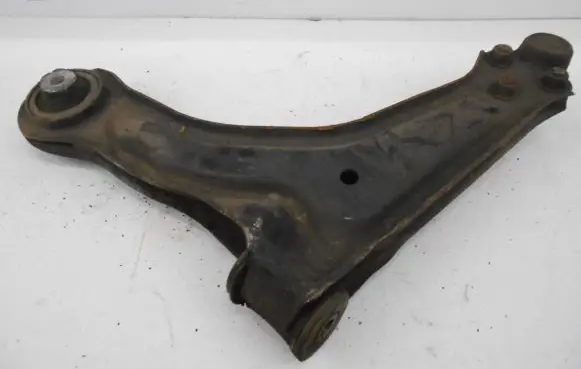 Mercedes-Benz Vito Viano W638 Front lower control arm/wishbone