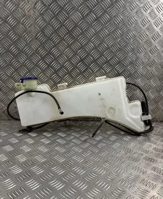 Peugeot 3008 II Windshield washer fluid reservoir/tank 9826400780