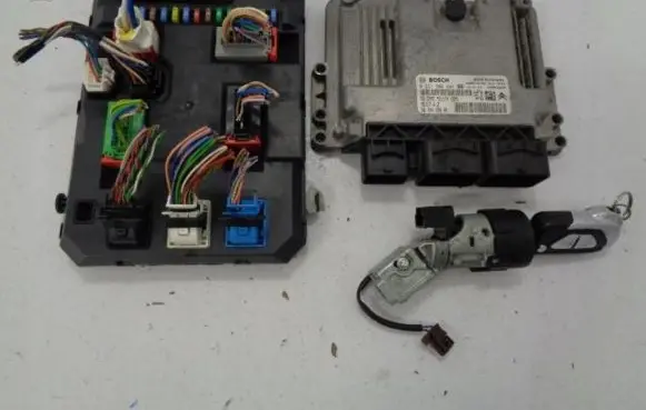 Citroen DS3 Engine ECU kit and lock set 