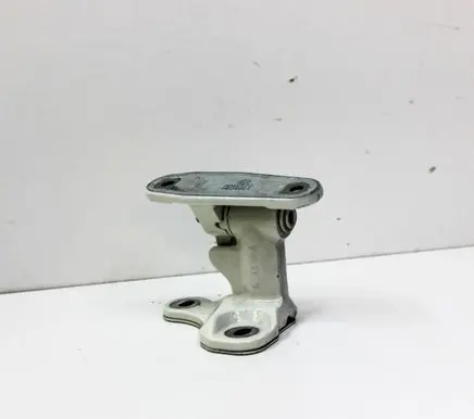 Mercedes-Benz CLA C117 X117 W117 Front door upper hinge A046572