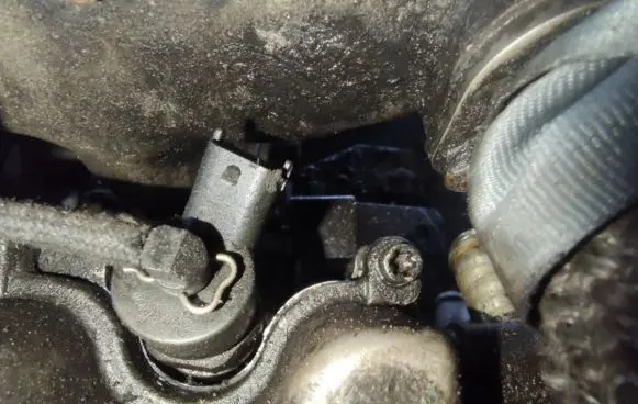 Alfa Romeo 166 Fuel injector 0445110002