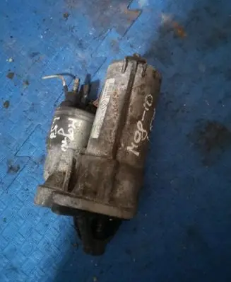 Renault Megane III Starter motor 8200836473A