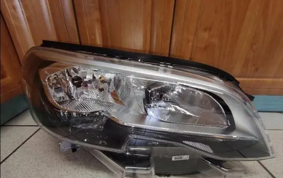 Peugeot Expert Headlight/headlamp
