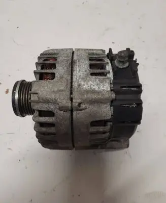BMW 4 F32 F33 Generator/alternator 8578608 FG18S141 2622129A
