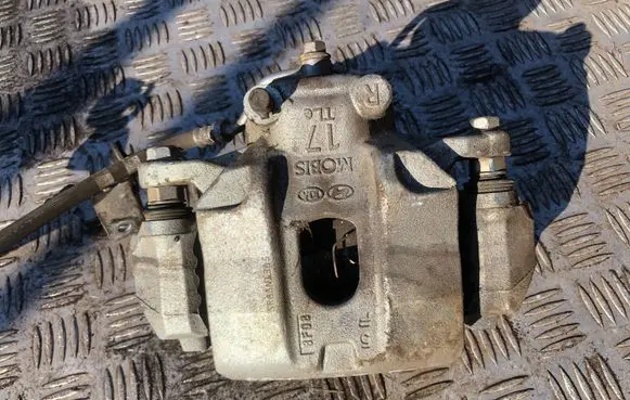 KIA Sportage Front brake caliper