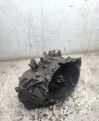 Volvo S60 Manual 5 speed gearbox 1023746