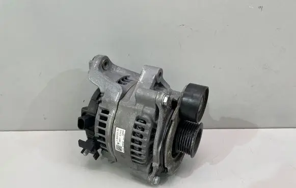BMW 3 F30 F35 F31 Generator/alternator 8645325