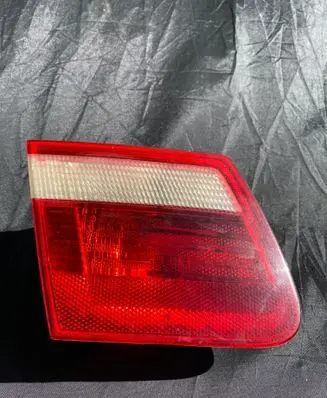 Tailgate rear/tail lights