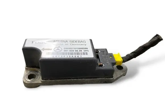 Mercedes-Benz C W203 Airbag deployment crash/impact sensor 0018205626