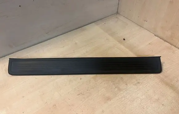 Honda CR-V Front sill trim cover 84252SWAA012M1 84252SWAA