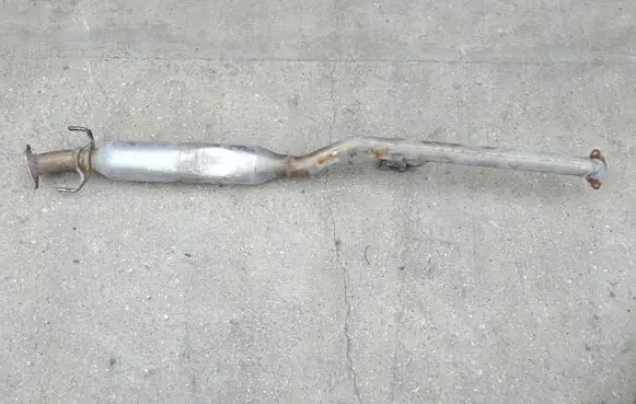 Toyota Sienna XL30 III Middle muffler/silencer 