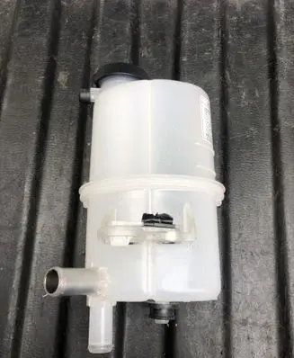 Lexus IS III XE30 Coolant expansion tank/reservoir