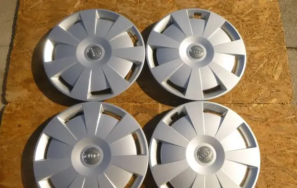 Audi A3 S3 8V R16 wheel hub/cap/trim 8V0601147C