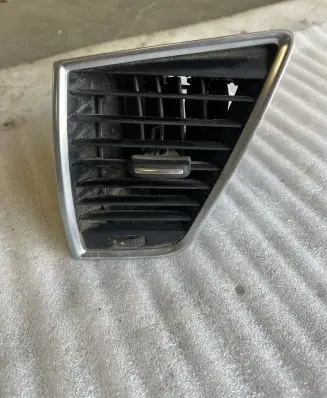 Audi Q5 SQ5 Dashboard air vent grill cover trim 8R1820901G 8R1820901