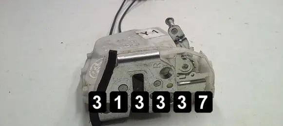 Suzuki SX4 Front door lock 