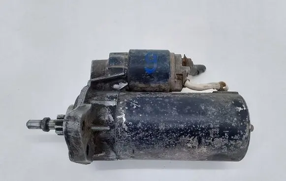 Volkswagen Golf I Starter motor
