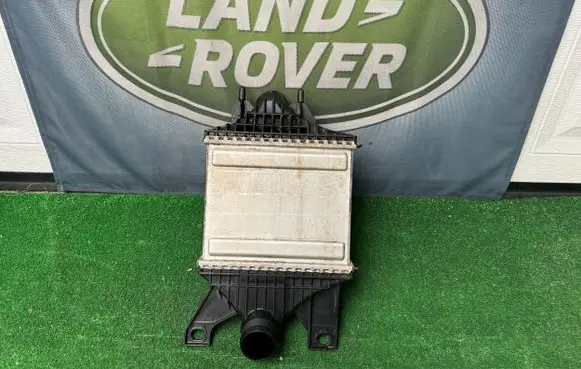 Land Rover Discovery 5 Intercooler radiator FPLA6K775AB