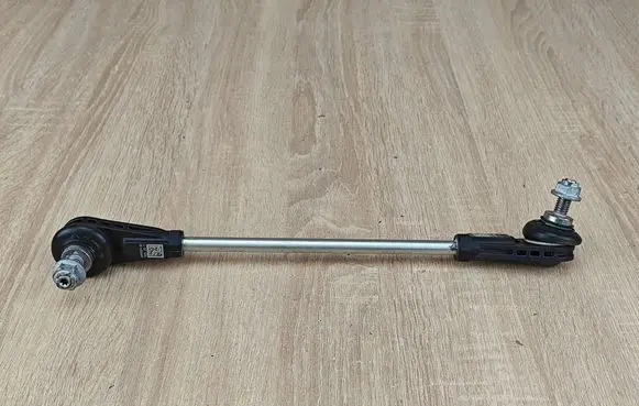 BMW 4 G22 G23 G24 G26 Front anti-roll bar/stabilizer link 6893359