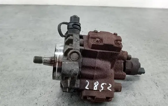 Fuel injection high pressure pump