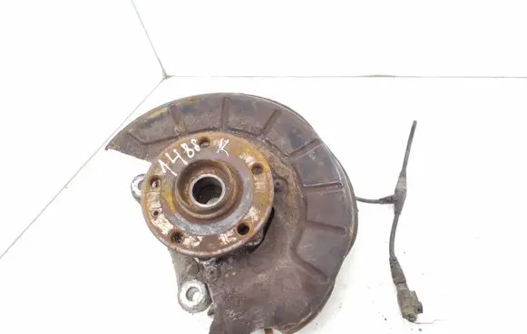 Volkswagen PASSAT B6 Front wheel hub spindle knuckle 3C0407257G