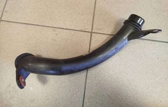 Land Rover Discovery Sport Intercooler hose/pipe GJ326C782
