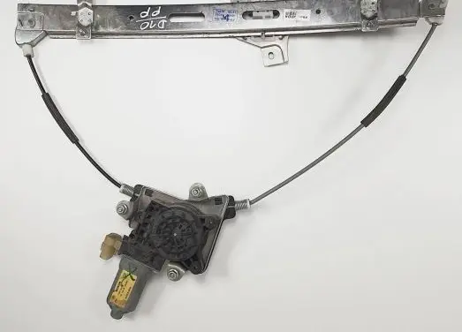 Hyundai i10 Front window lifting mechanism without motor 82402-0X010