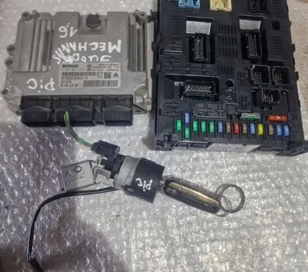 Citroen C4 I Picasso Engine ECU kit and lock set 0281013872 9653958980 9664843780