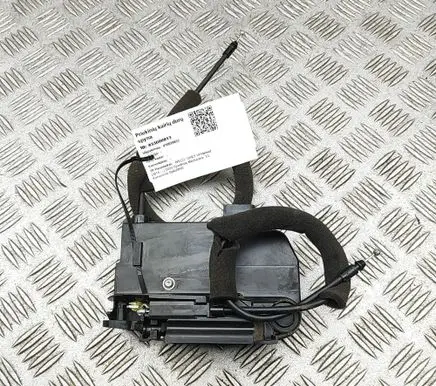 Iveco Daily 6th gen Coupe door lock (next to the handle) 5803083733