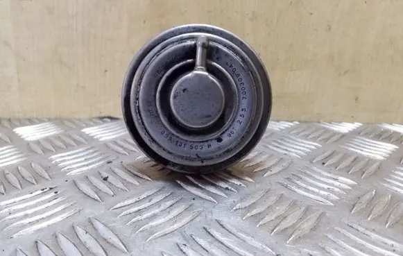 Volkswagen Touareg I EGR valve 059131503H 70030904