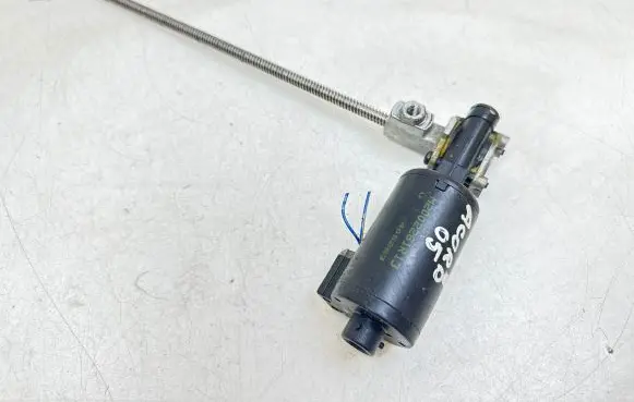 Honda Accord Seat adjustment motor M2002261R13 405263 74N8L0442