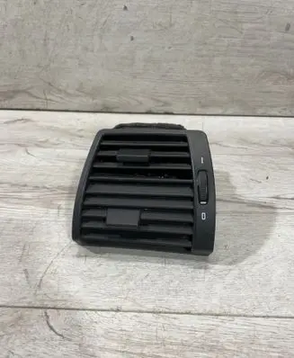 BMW X5 E53 Dashboard side air vent grill/cover trim 8402215 64228402215