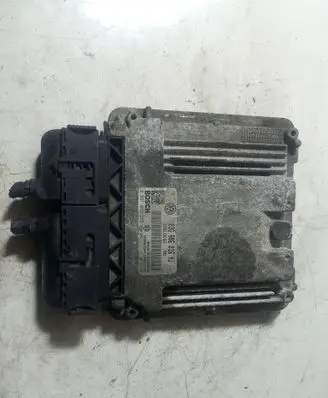 Volkswagen Golf V Engine control unit/module 03G906016HJ 1039S07904 0281012253