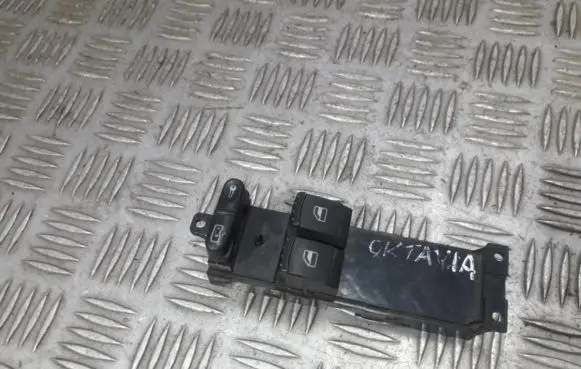 Skoda Octavia Mk2 (1Z) Electric window control switch 1j3959657a