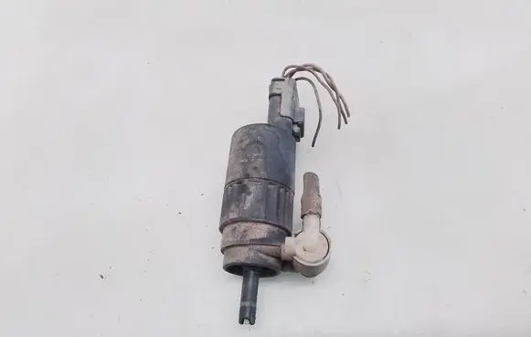 Nissan Terrano Windscreen/windshield washer pump