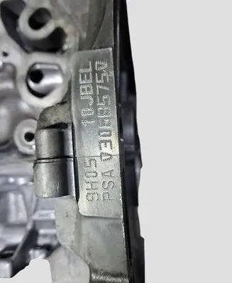 Peugeot 5008 Engine block 9H05