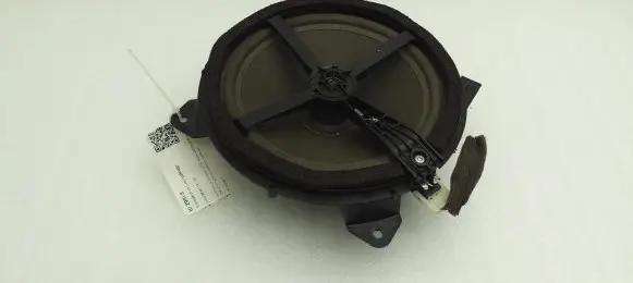 Volvo XC60 Parcel shelf speaker 30745945