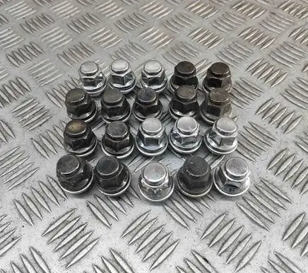 Toyota C-HR II Nuts/bolts 9094201033