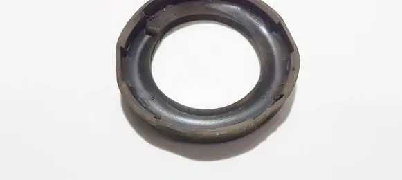 Honda CR-V Front coil spring rubber mount 