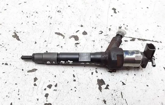 Mazda 6 Fuel injector R2AA13H50