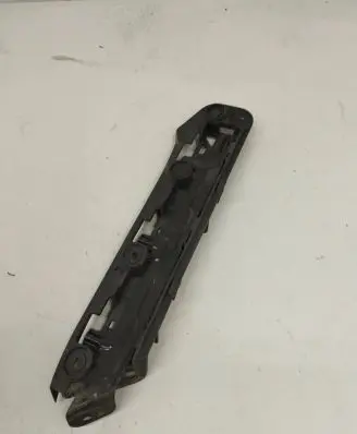 Volkswagen Touran I Front bumper mounting bracket 1T0807935