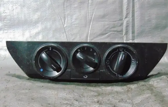 Volkswagen Polo Climate control unit