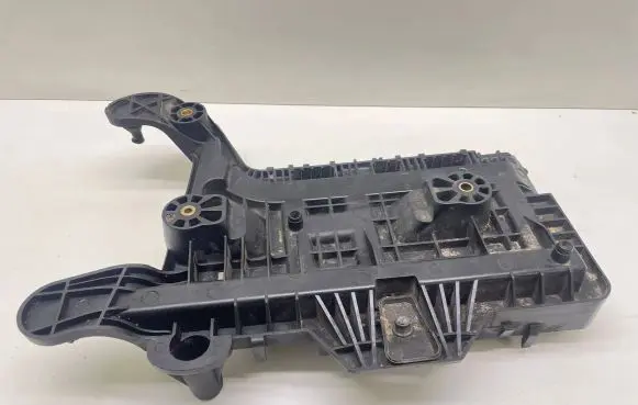 Battery tray