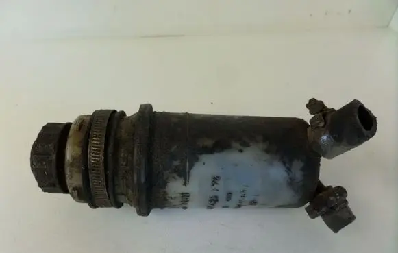 Volkswagen PASSAT B4 Power steering fluid tank/reservoir 357422372