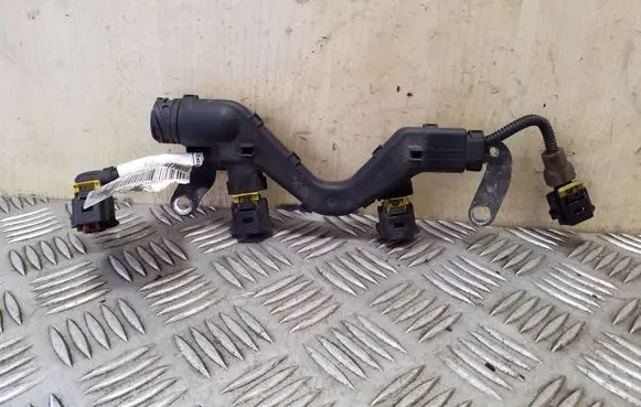 Opel Zafira C Fuel injector wires 55580911