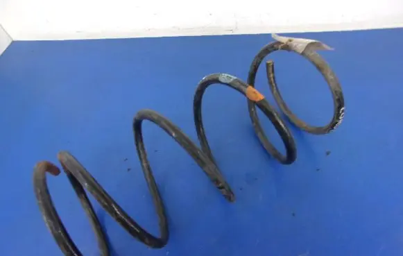 Toyota Corolla E110 Front coil spring