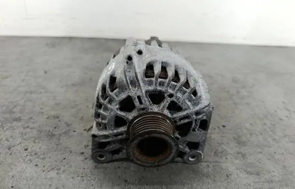 Renault Megane III Generator/alternator 