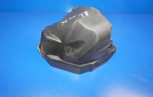 Volvo XC90 Heat shield in engine bay 31441253